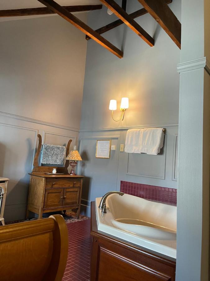 Carriage House Bed & Breakfast Winona Eksteriør bilde